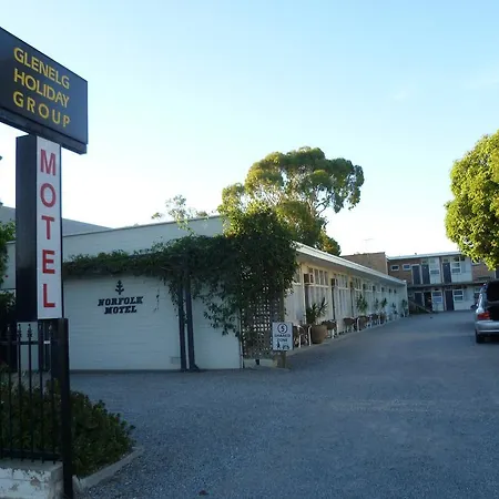 Norfolk Motor Inn-3